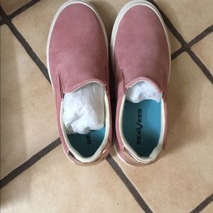 Seavees Hawthorne Slip Ons NIB 6.5